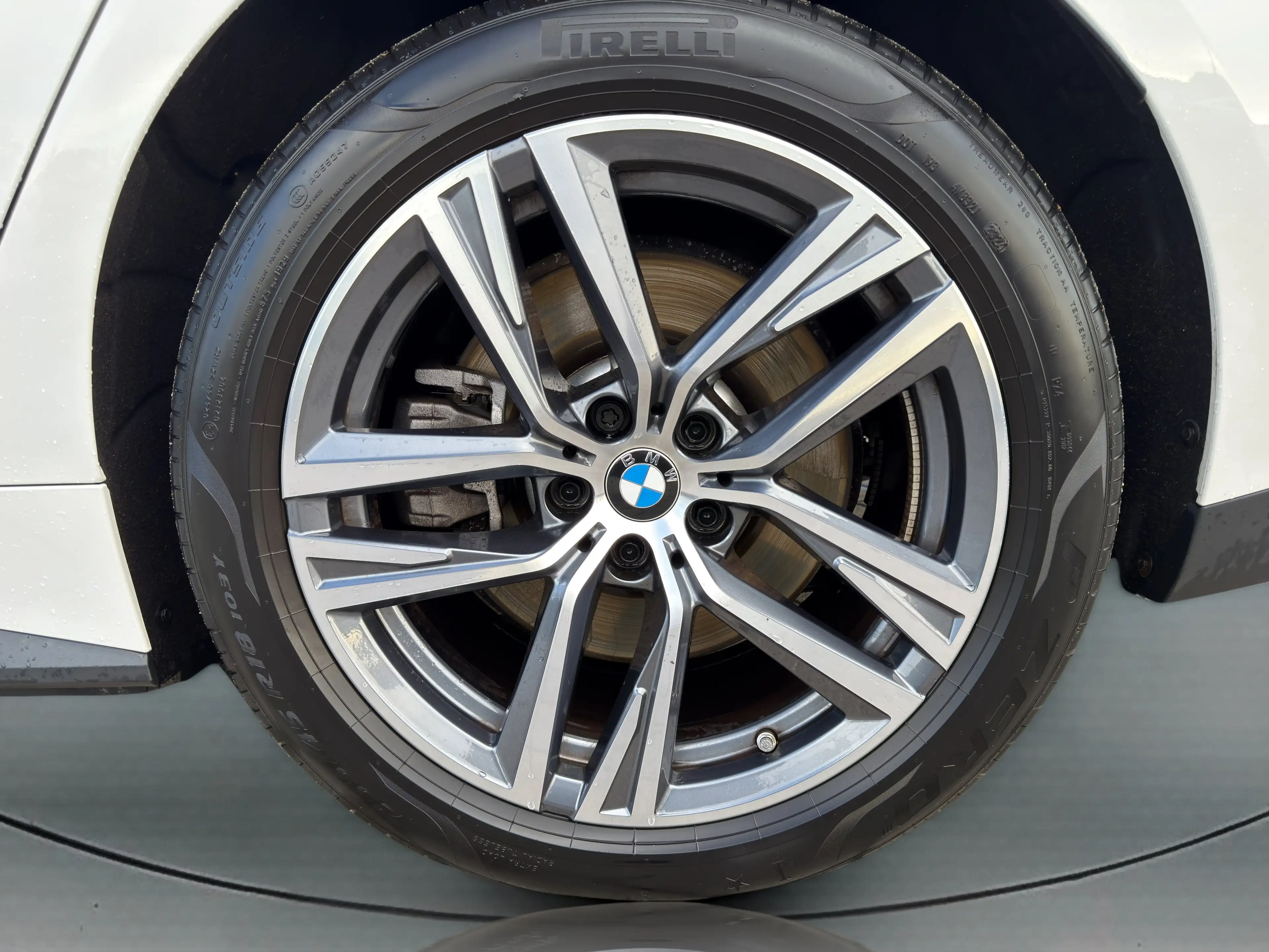 BMW i4 eDrive40 Gran Coupé Head-Up HiFi DAB RFK Shz — photo 11