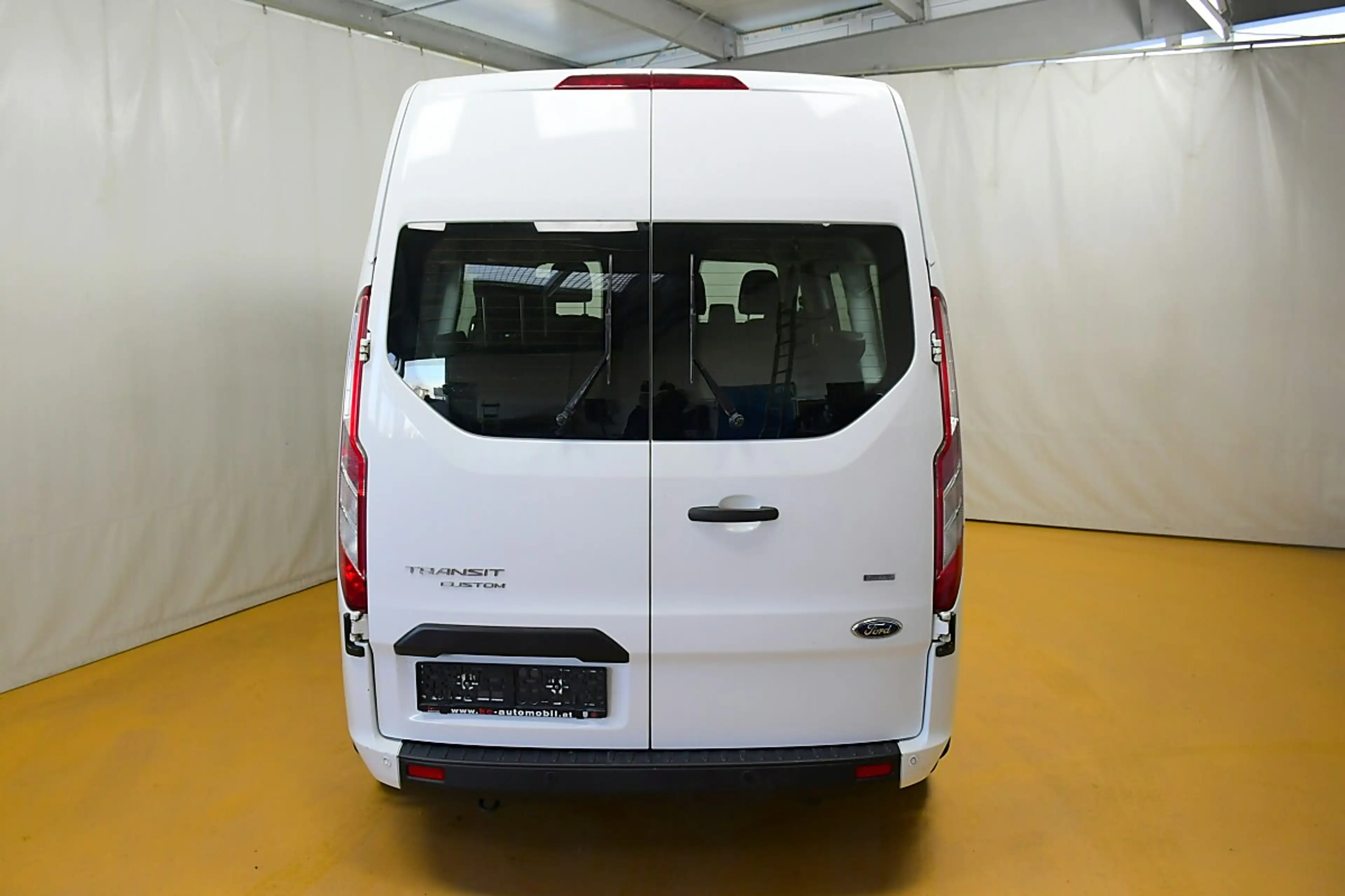 Ford Transit Custom Variobus 2,0 TDCI L2H2 340 Trend — photo 3