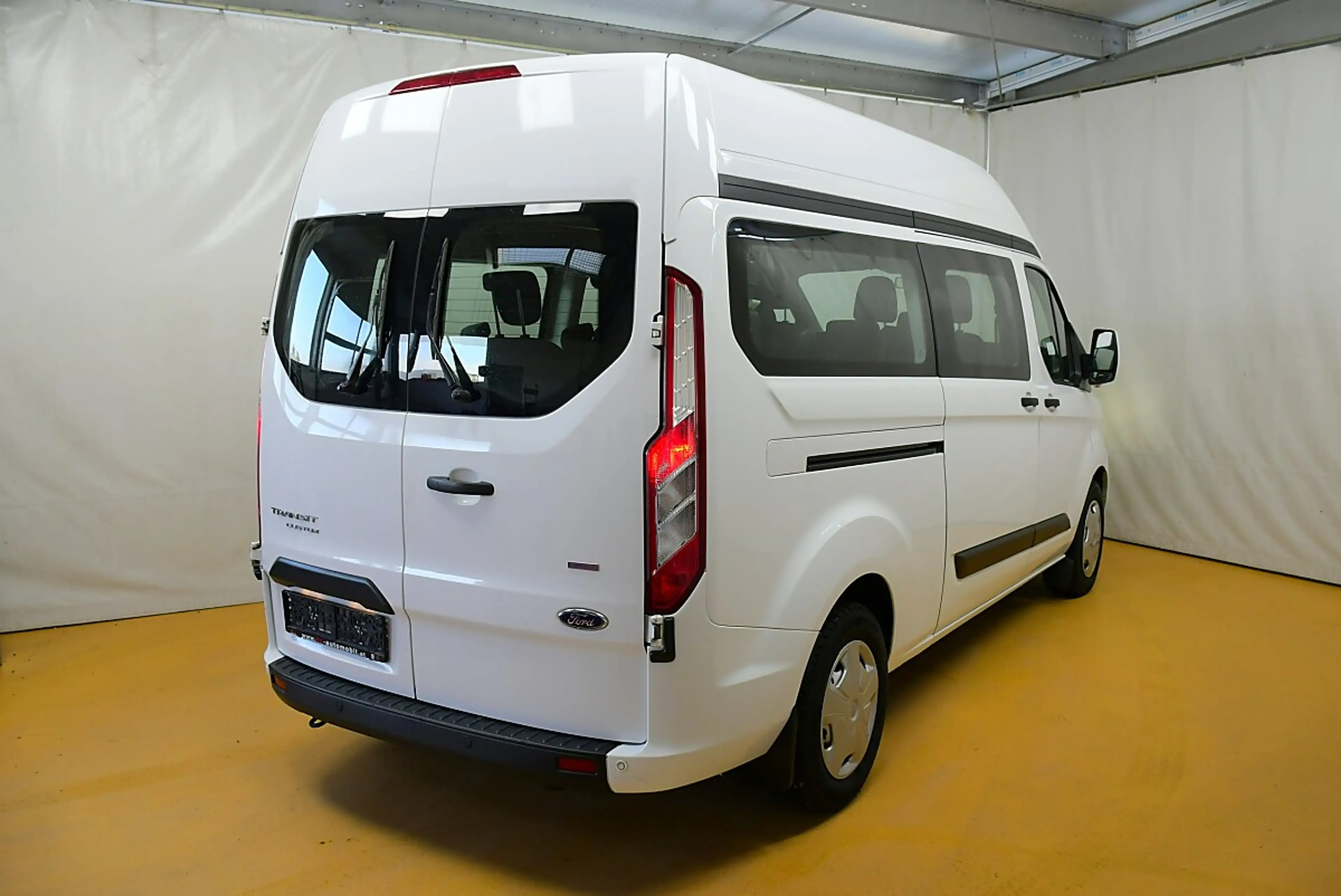 Ford Transit Custom Variobus 2,0 TDCI L2H2 340 Trend — photo 5