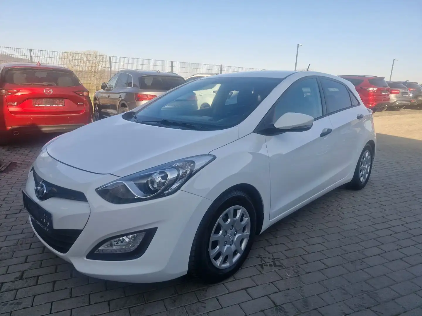 Hyundai i30 Classic Weiß - 1