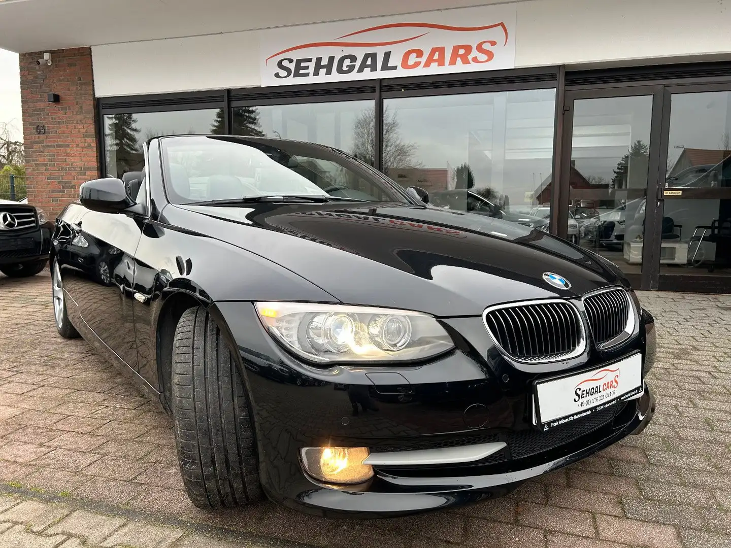 BMW 330 Baureihe 3 Cabrio 330d Automatik*Klima*Navi* Schwarz - 1