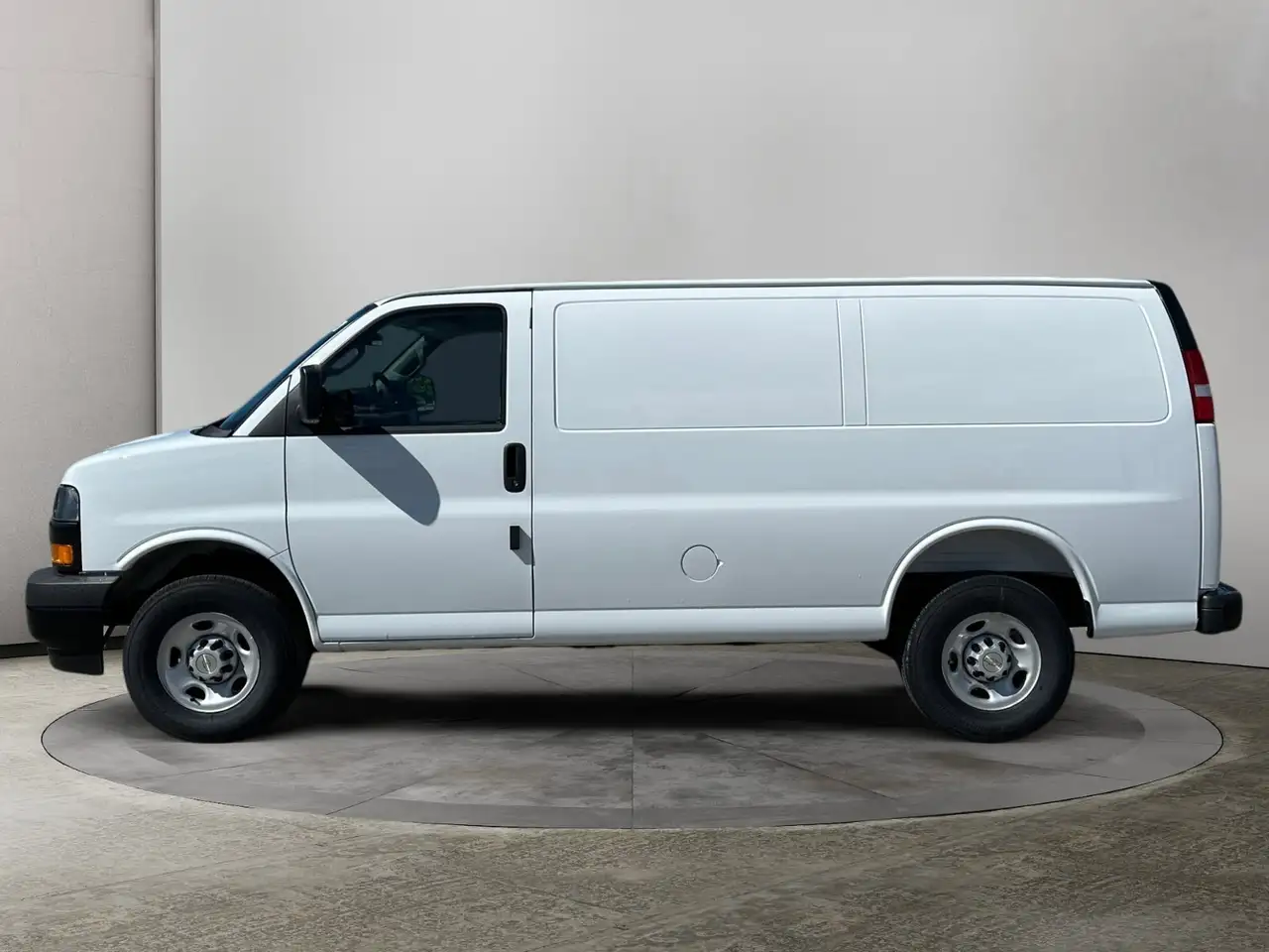 Chevrolet Express 2500 снимка Chevrolet Express 2500