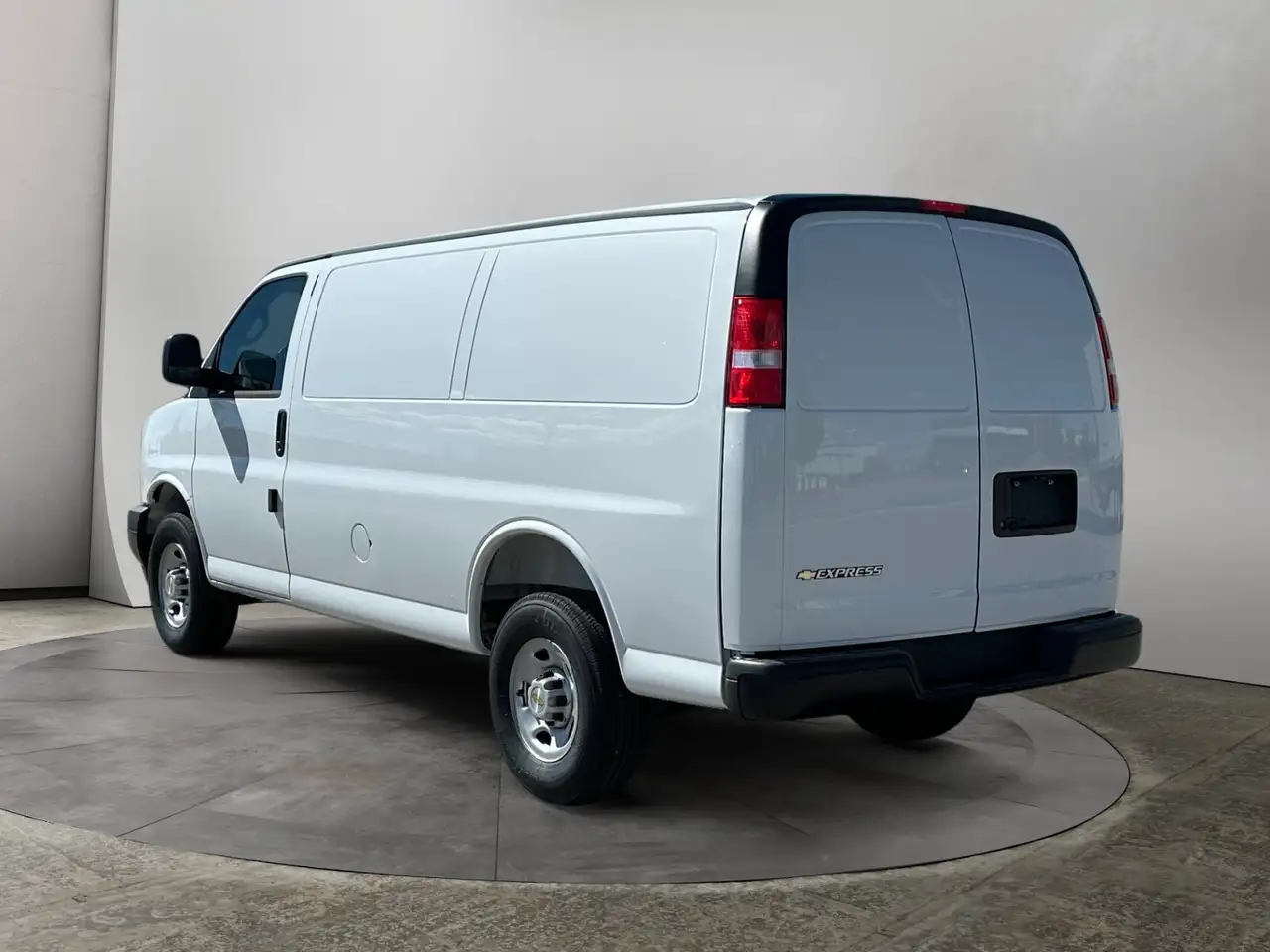 Chevrolet Express 2500 снимка Chevrolet Express 2500