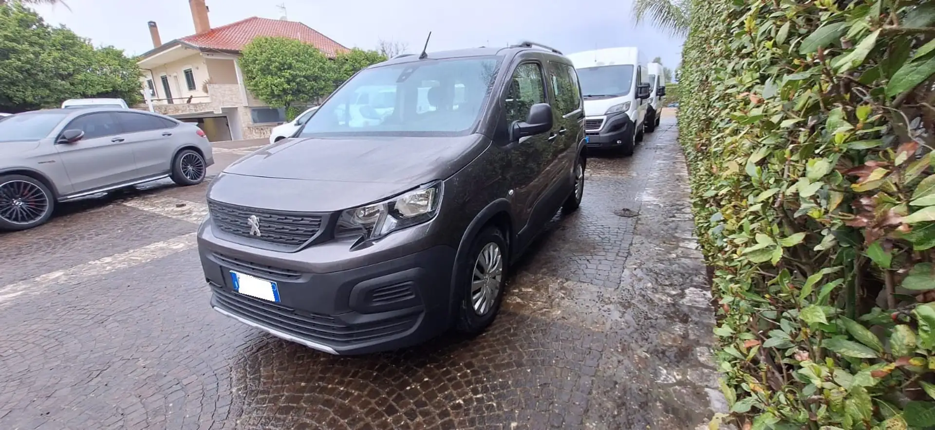 Peugeot Rifter 1.5 allure autocarro Marrone - 1