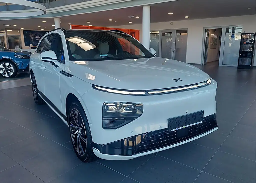 XPeng G9 0 из Европы — купить под ключ