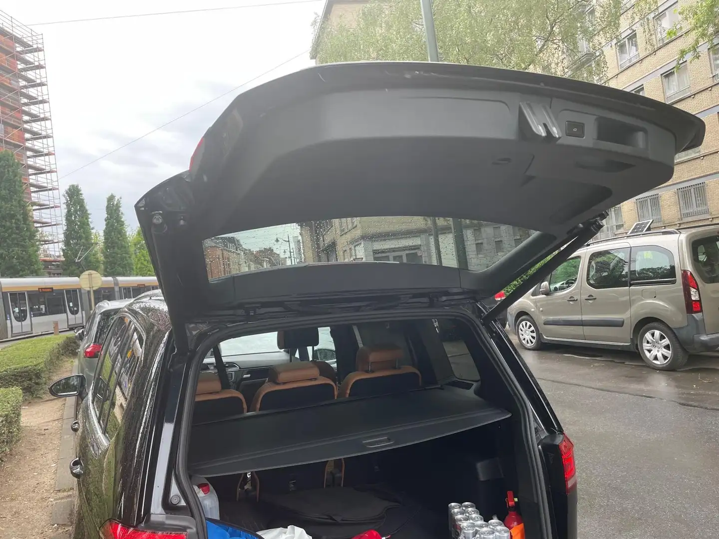 Volkswagen Touran Touran 1.6 TDi SCR Highline DSG Noir - 2