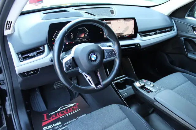 BMW X1 view 8