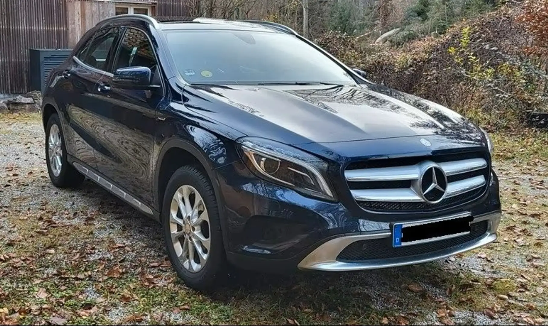 Mercedes-Benz GLA 200 GLA Diesel d 4Matic 7G-DCT Activity Edition Albastru - 2