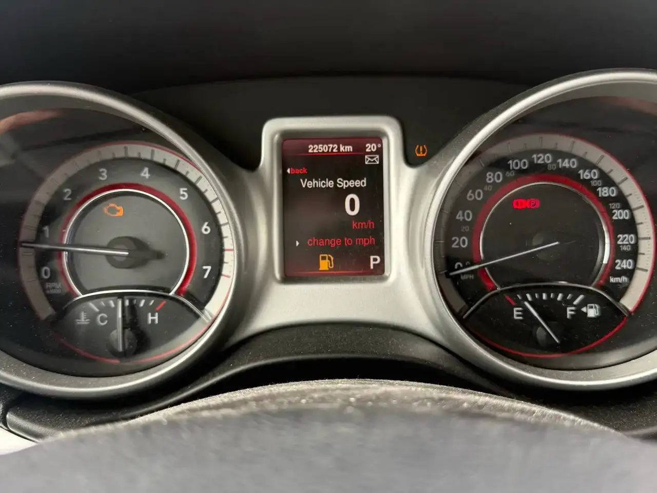 Dodge Journey снимка Dodge Journey