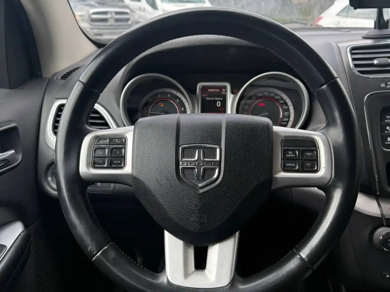 Dodge Journey снимка Dodge Journey