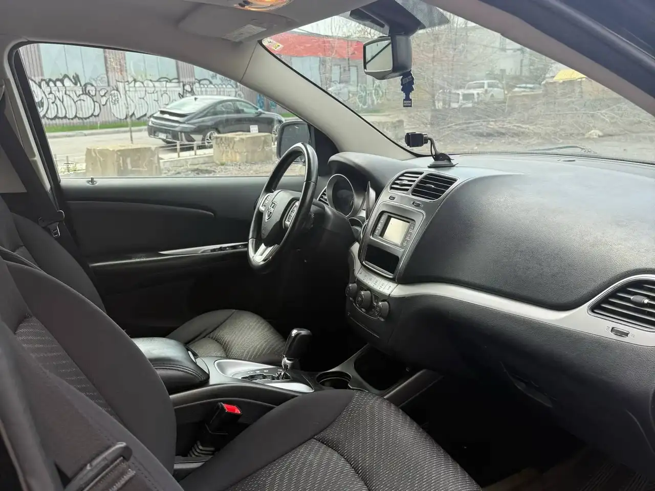 Dodge Journey снимка Dodge Journey