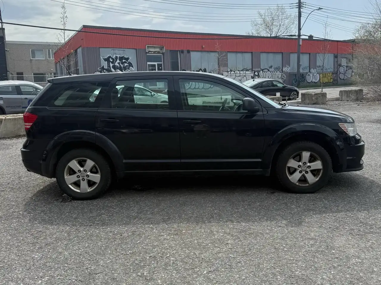 Dodge Journey снимка Dodge Journey