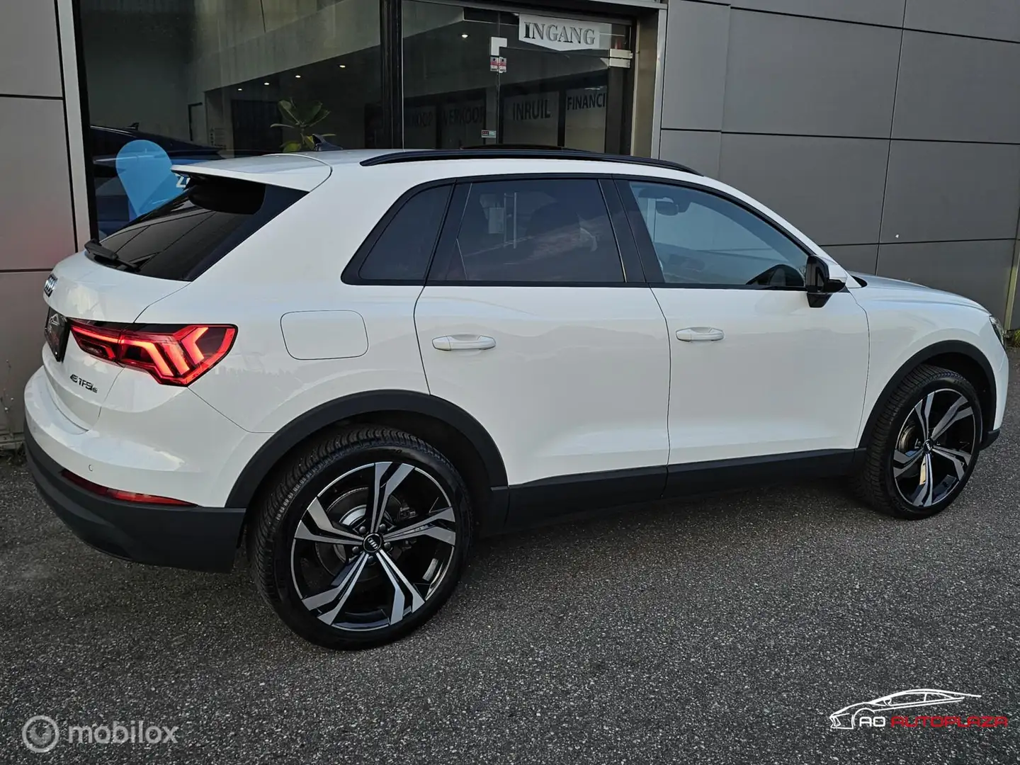 Audi Q3 45 TFSI e S edition Panorama/2x S-line/Camera/ACC Weiß - 2