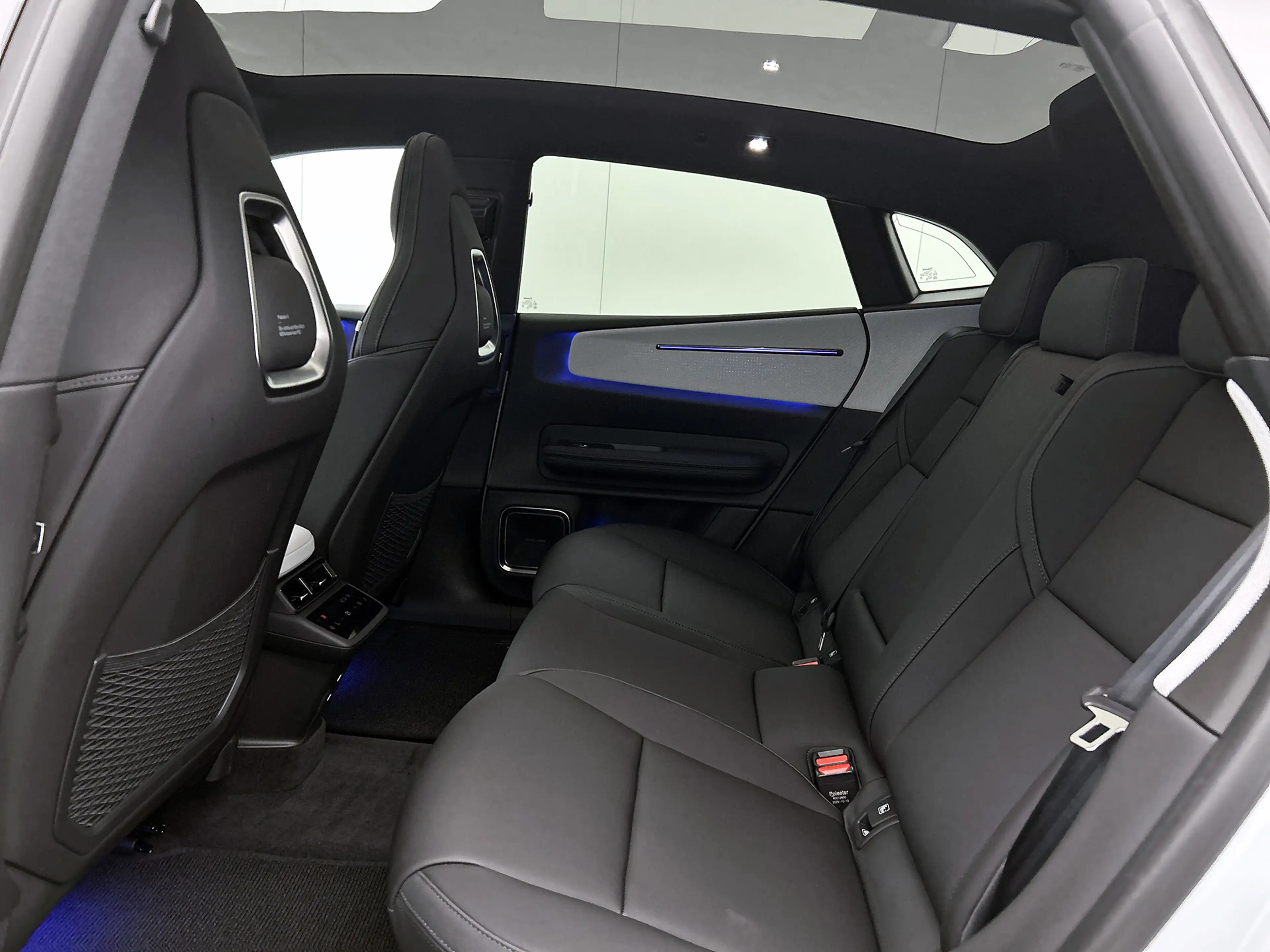 Polestar 4 Long Range Single motor Plus 100 kWh 22KW lader, P — photo 26