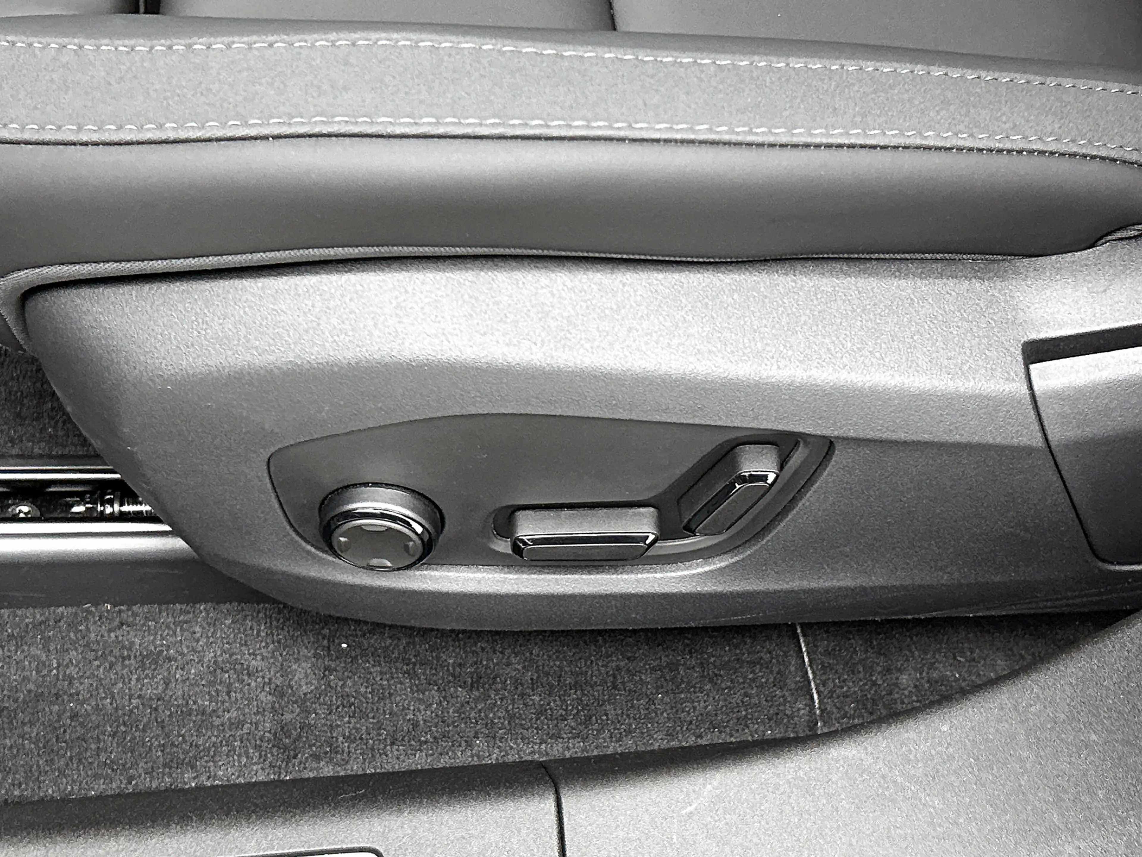 Polestar 4 Long Range Single motor Plus 100 kWh 22KW lader, P — photo 24
