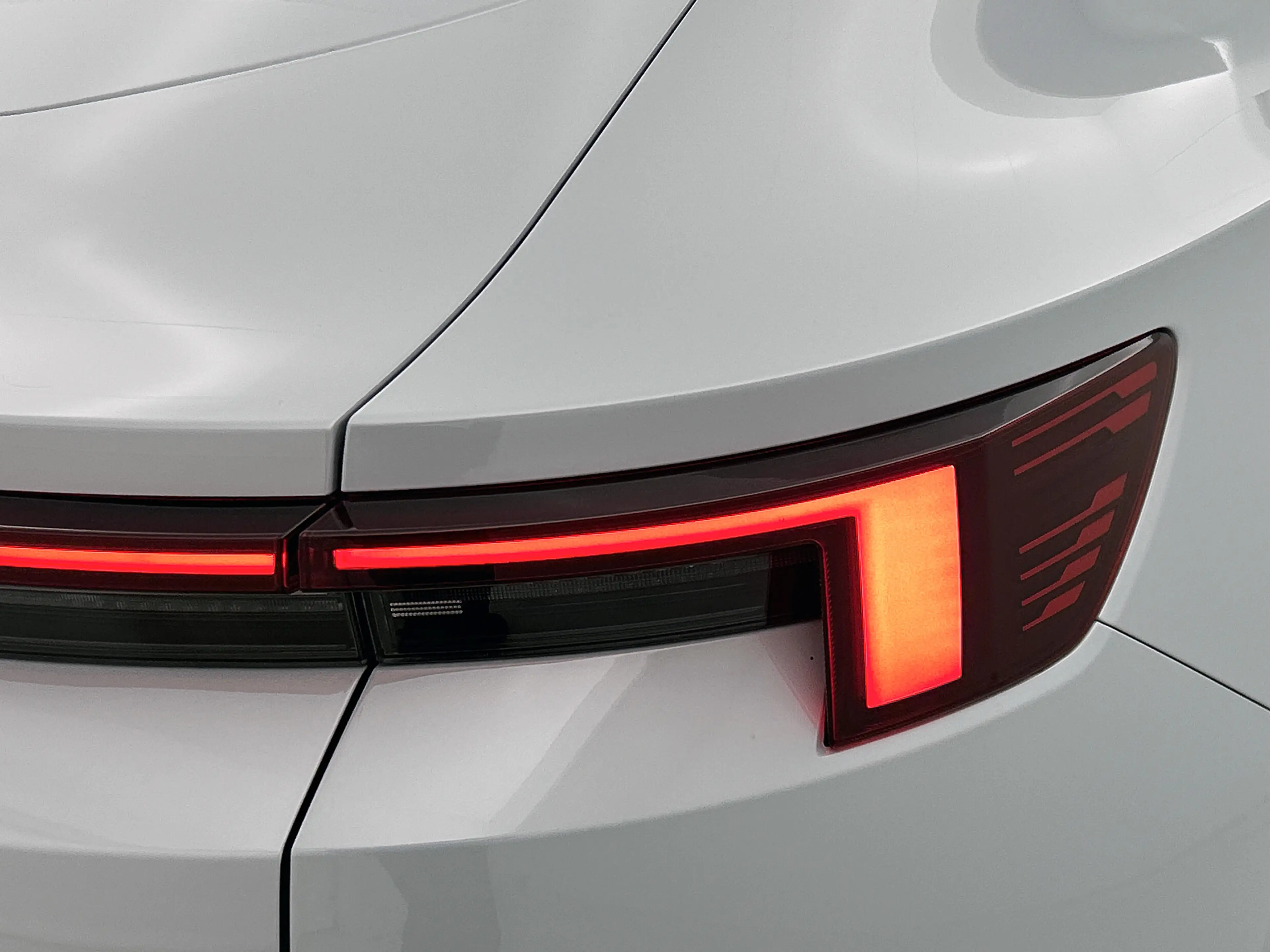 Polestar 4 Long Range Single motor Plus 100 kWh 22KW lader, P — photo 17