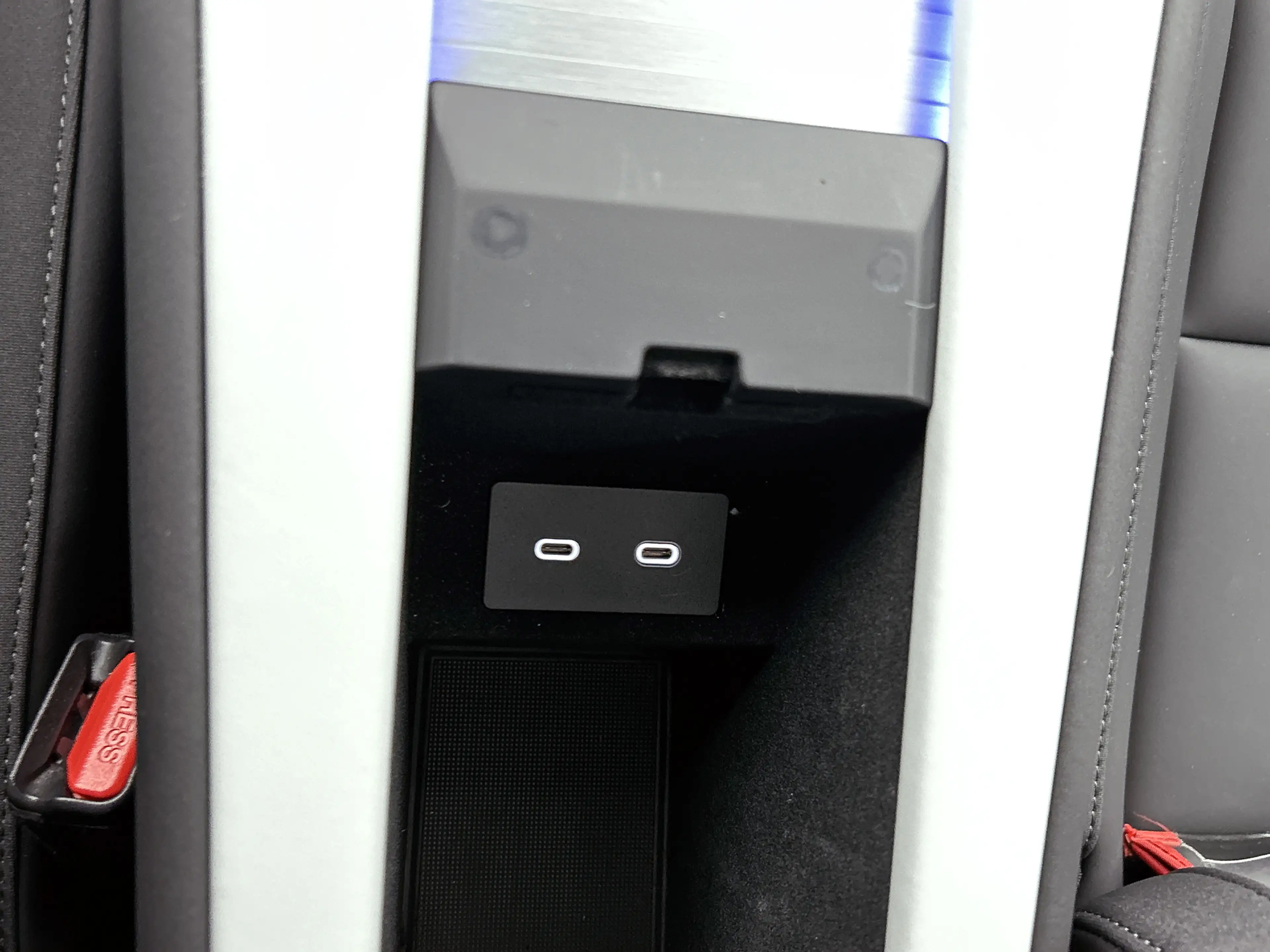 Polestar 4 Long Range Single motor Plus 100 kWh 22KW lader, P — photo 32