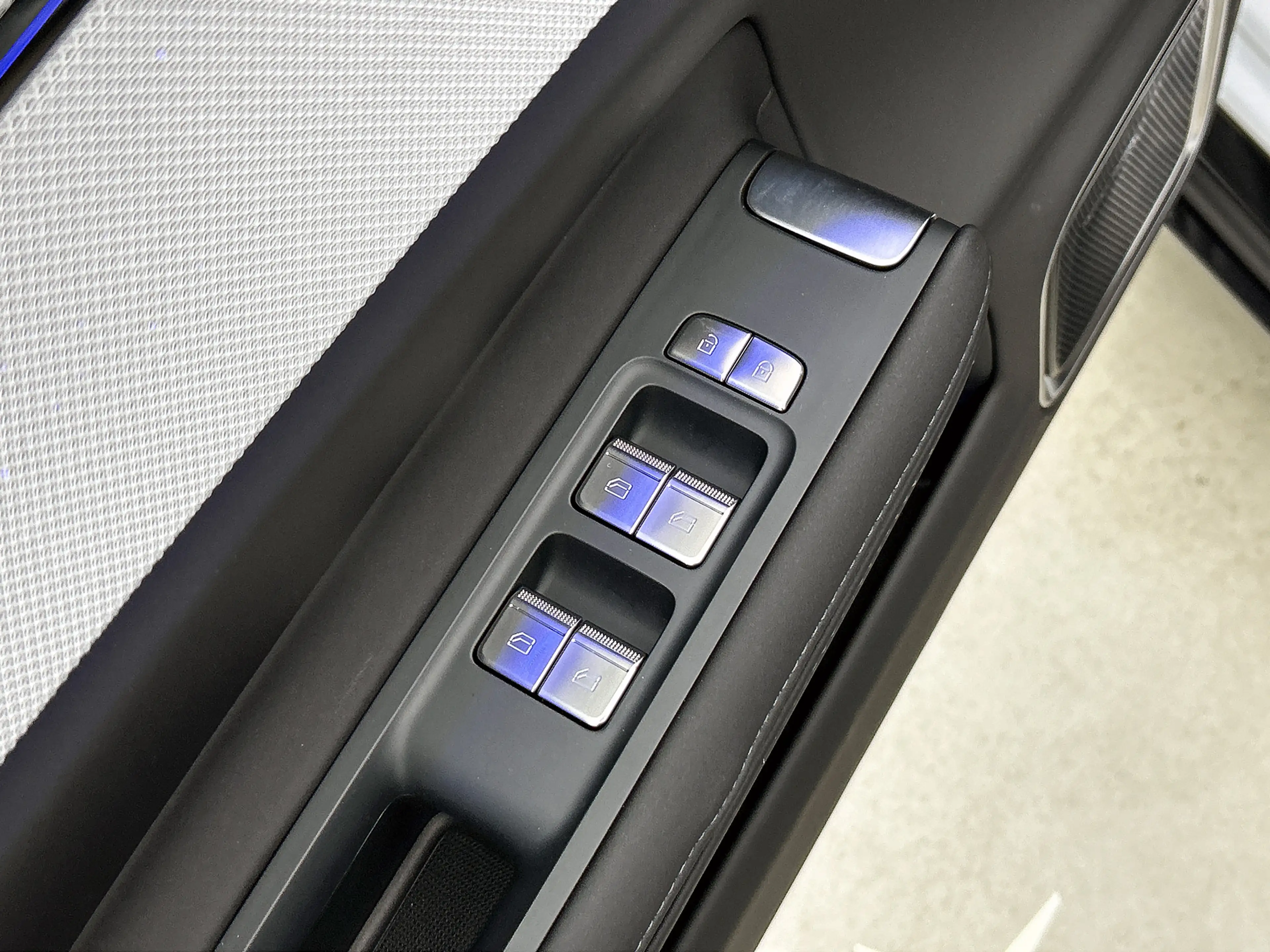 Polestar 4 Long Range Single motor Plus 100 kWh 22KW lader, P — photo 29