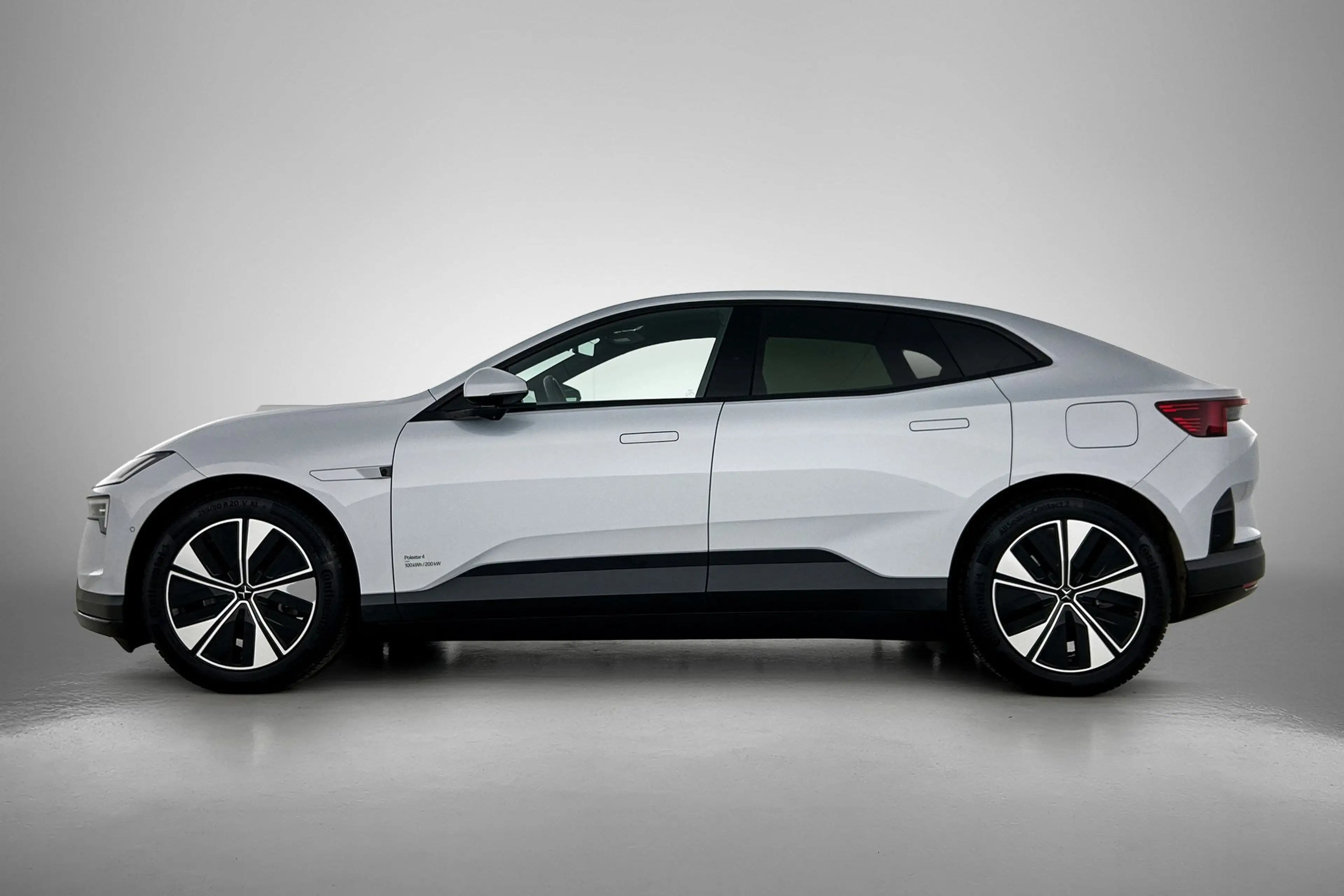 Polestar 4 Long Range Single motor Plus 100 kWh 22KW lader, P — photo 3