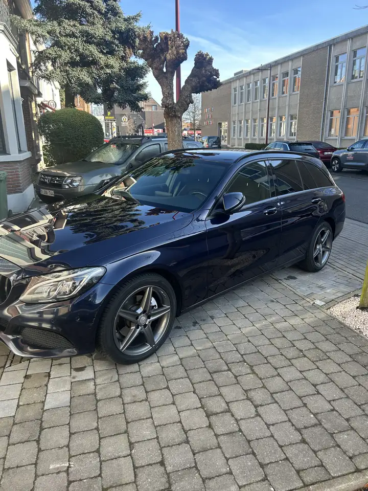 Mercedes-Benz C 220 CDI BlueEFFICIENCY Avantgarde — photo 1 of 8