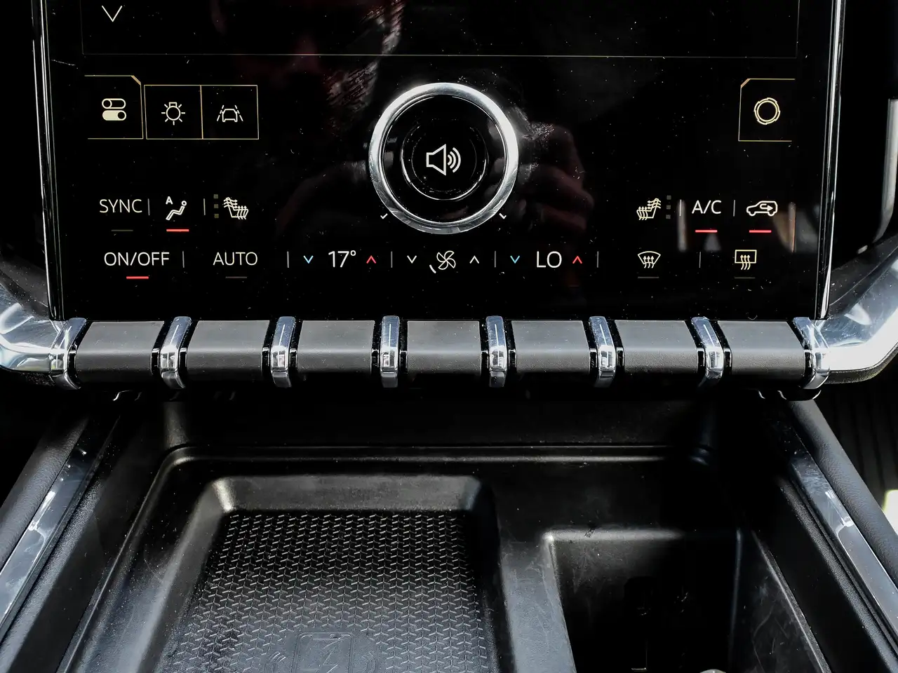 GMC Acadia снимка GMC Acadia