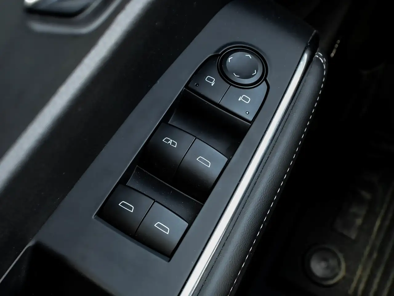 GMC Acadia снимка GMC Acadia
