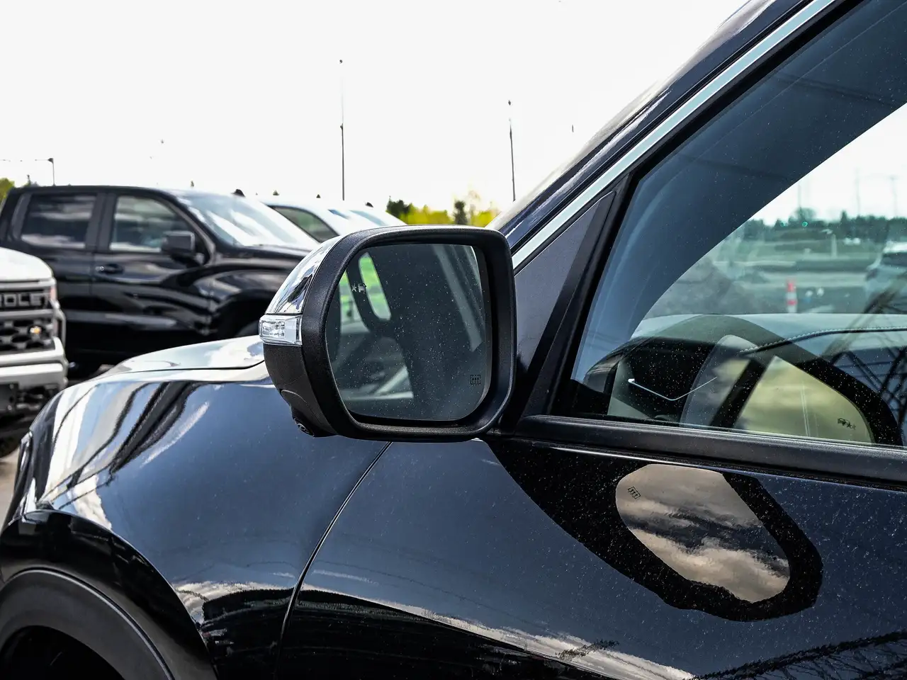 GMC Acadia снимка GMC Acadia