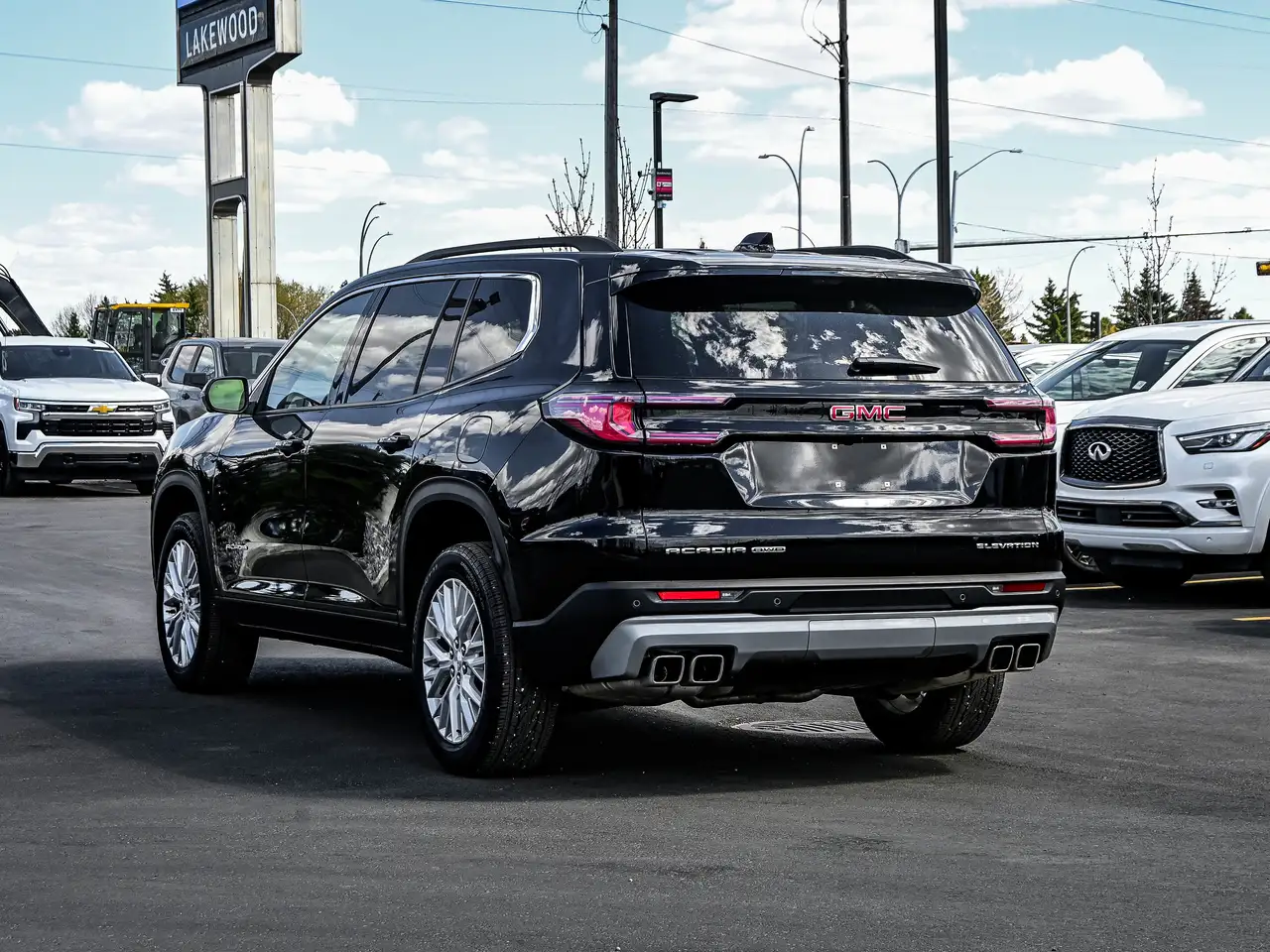 GMC Acadia снимка GMC Acadia