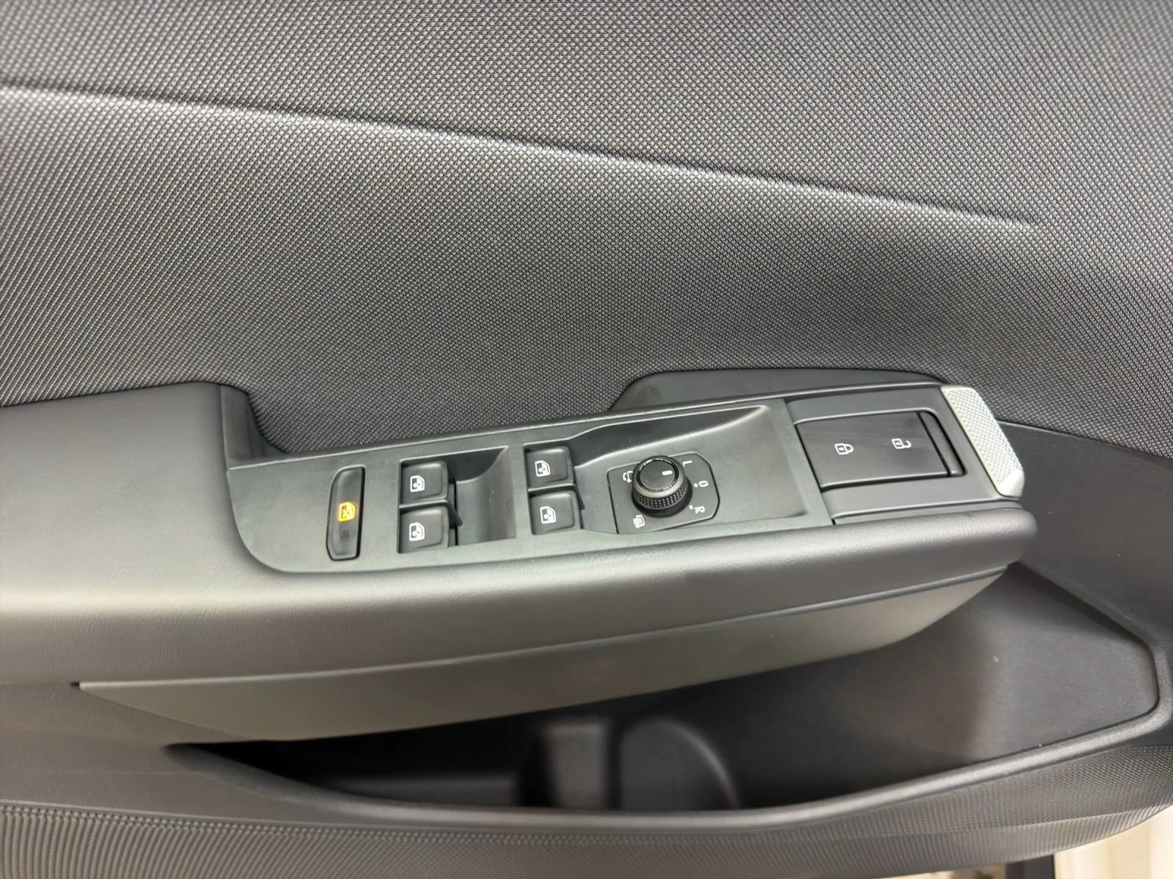 Volkswagen ID. Polo LIFE REAR VIEW NAVI SITZHZ CLIMA ACC — photo 8
