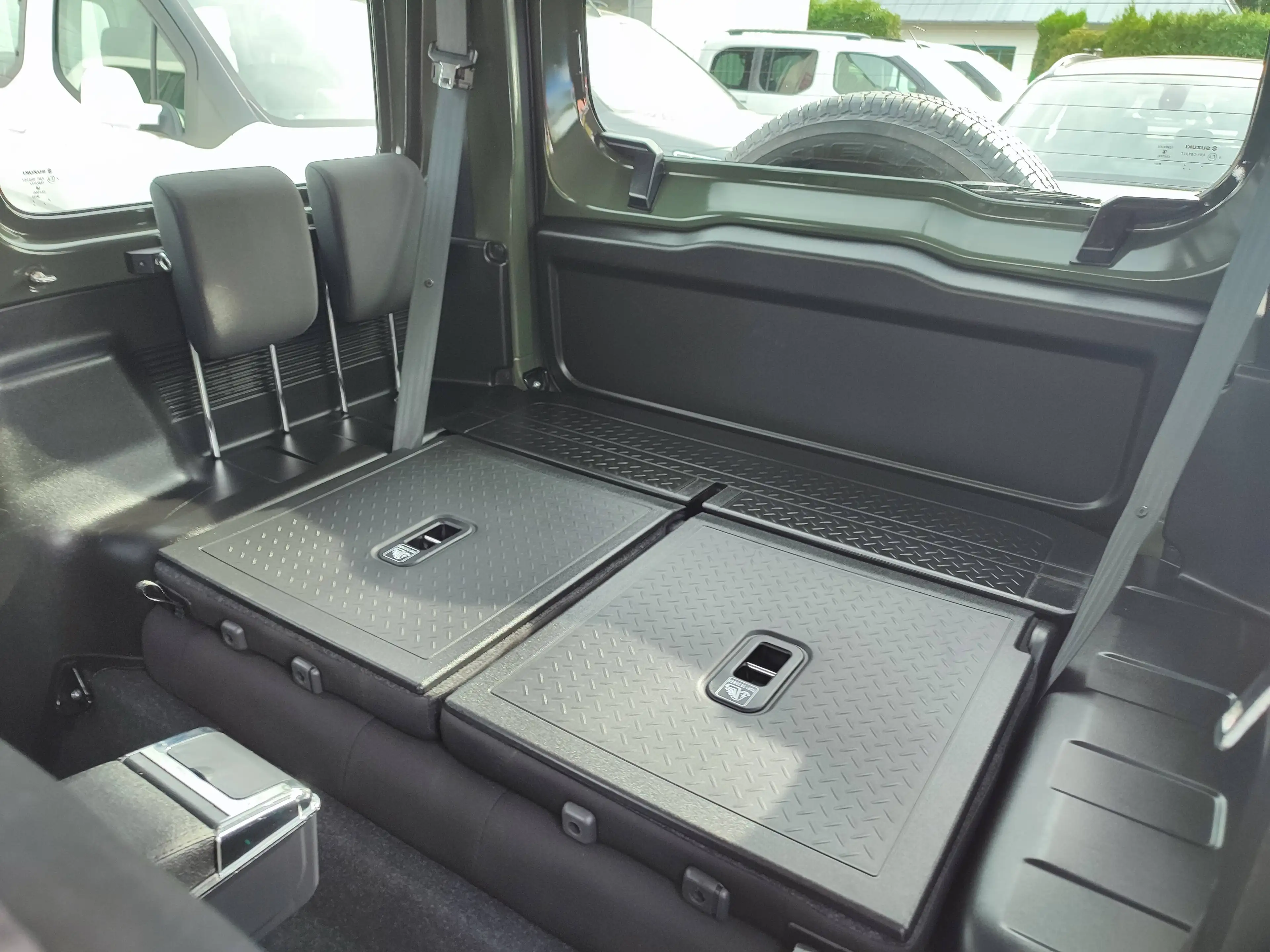 Suzuki Jimny Jimny 1.5 ALLGRIP Automatik Comfort+ Navi+Cam — photo 6