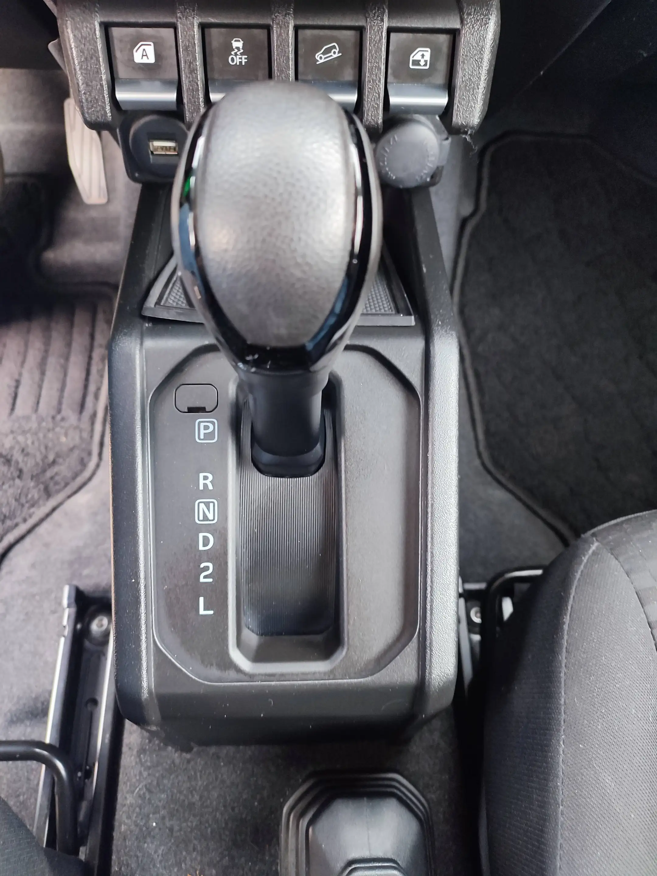Suzuki Jimny Jimny 1.5 ALLGRIP Automatik Comfort+ Navi+Cam — photo 7