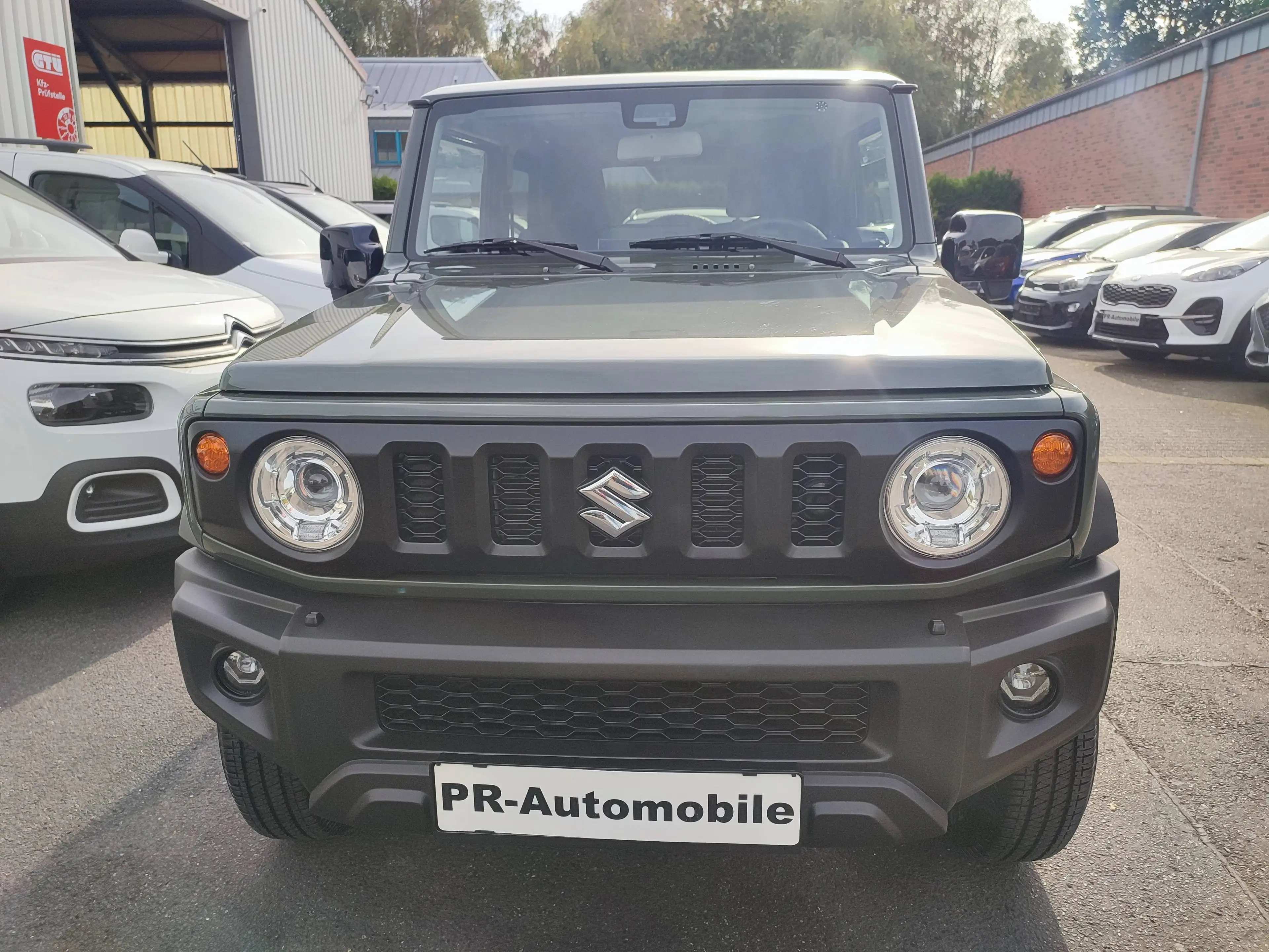 Suzuki Jimny Jimny 1.5 ALLGRIP Automatik Comfort+ Navi+Cam — photo 2