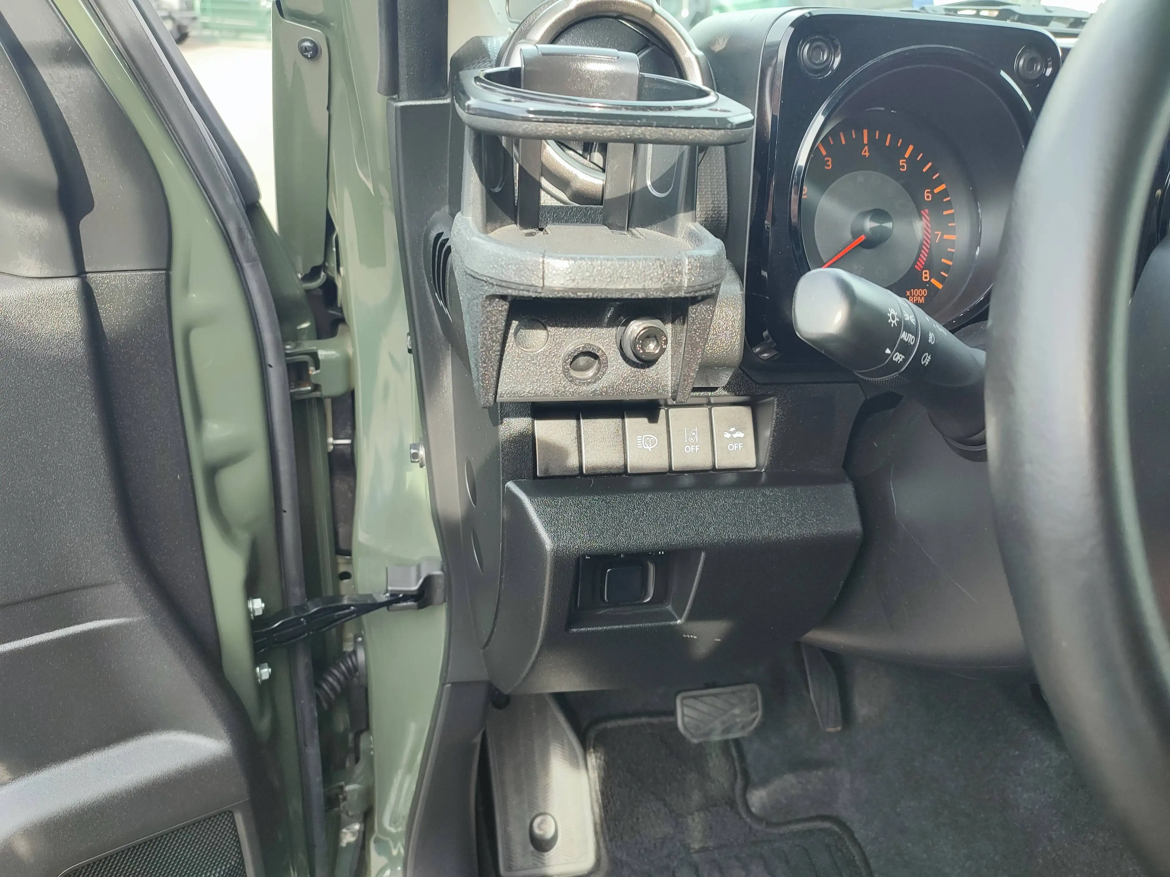 Suzuki Jimny Jimny 1.5 ALLGRIP Automatik Comfort+ Navi+Cam — photo 4