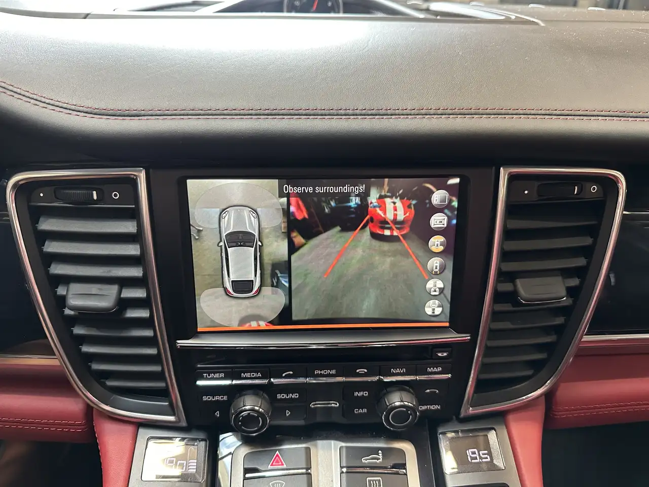 Porsche Panamera снимка Porsche Panamera