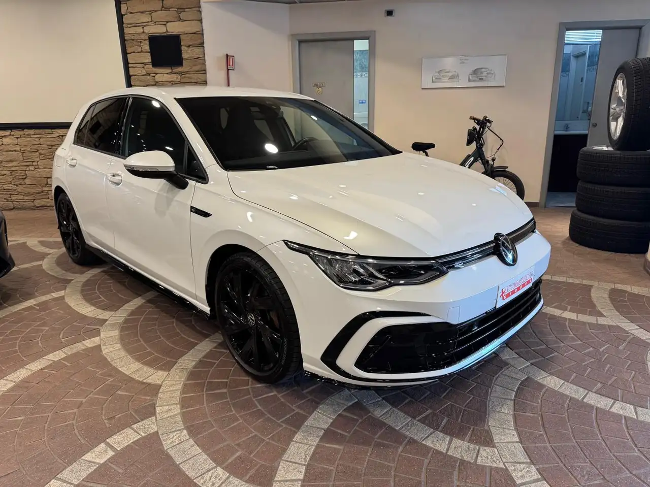 Volkswagen Golf 1.5 eTSI EVO ACT 96kW R-Line DSG 2