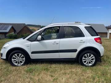 SX4 2,0 GLX DDiS 4WD Traveller GLX Traveller