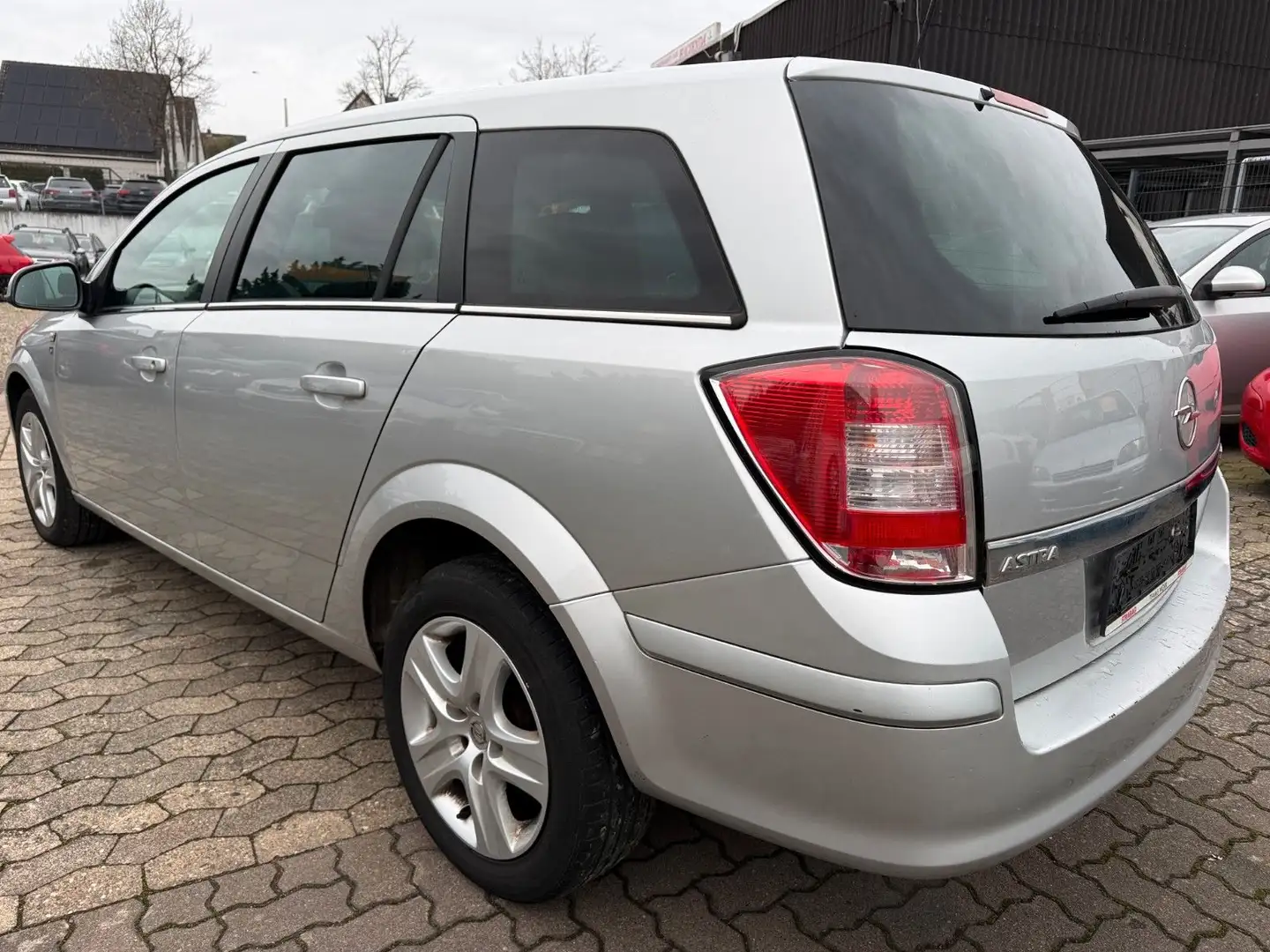 Opel Astra Caravan 1.9 CDTI Klima,6-Gang,Tüv:01/2027 Silber - 2