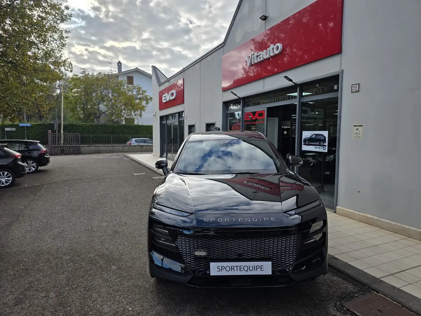 Sportequipe Sportequipe 6 Sportequipe 6 GT 1.6 t-gdi Gpl 178cv dct Schwarz - 1