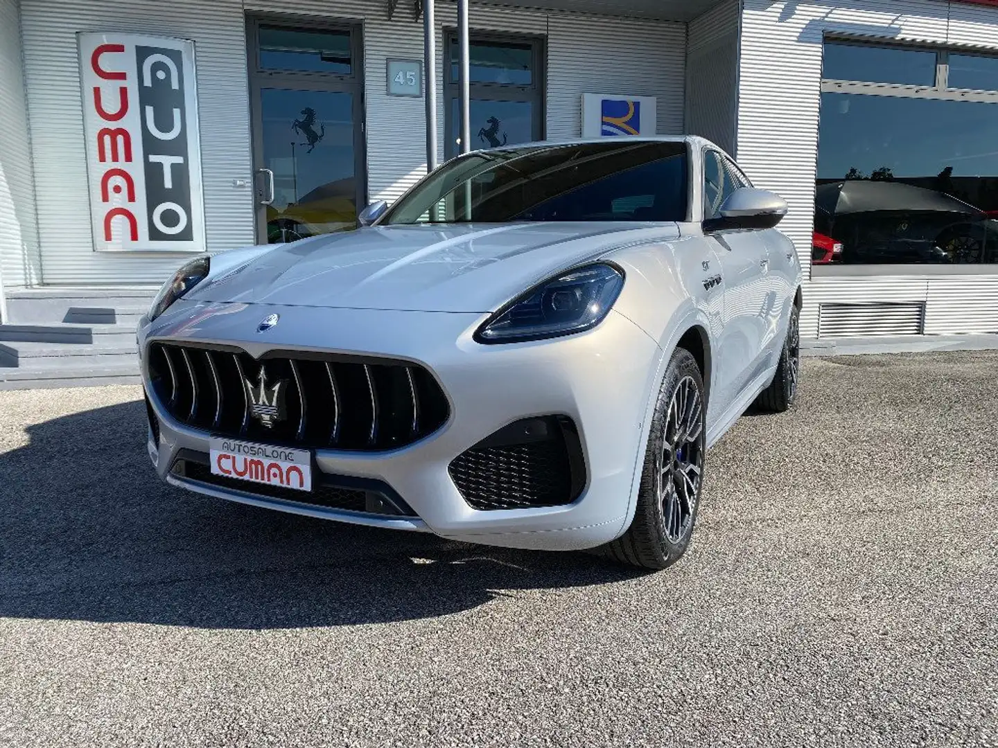 Maserati Grecale MHEV 250 CV AWD GT Gris - 2