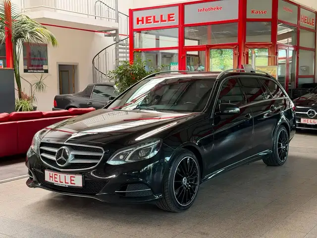 Mercedes-Benz E 300 T-Modell BlueTec *LED+ACC+AUTOM+SHZ+KAMERA