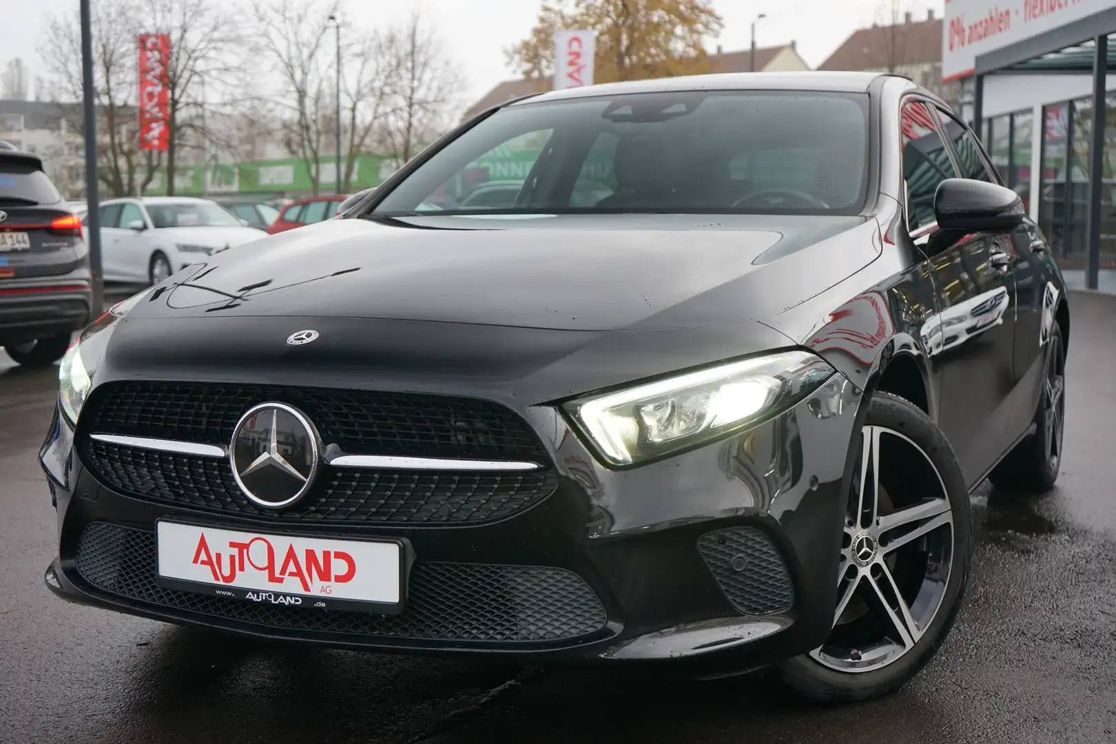 Mercedes-Benz A 140 A250 e Aut. LED Navi Panorama Virtual Cockpit Negro - 2