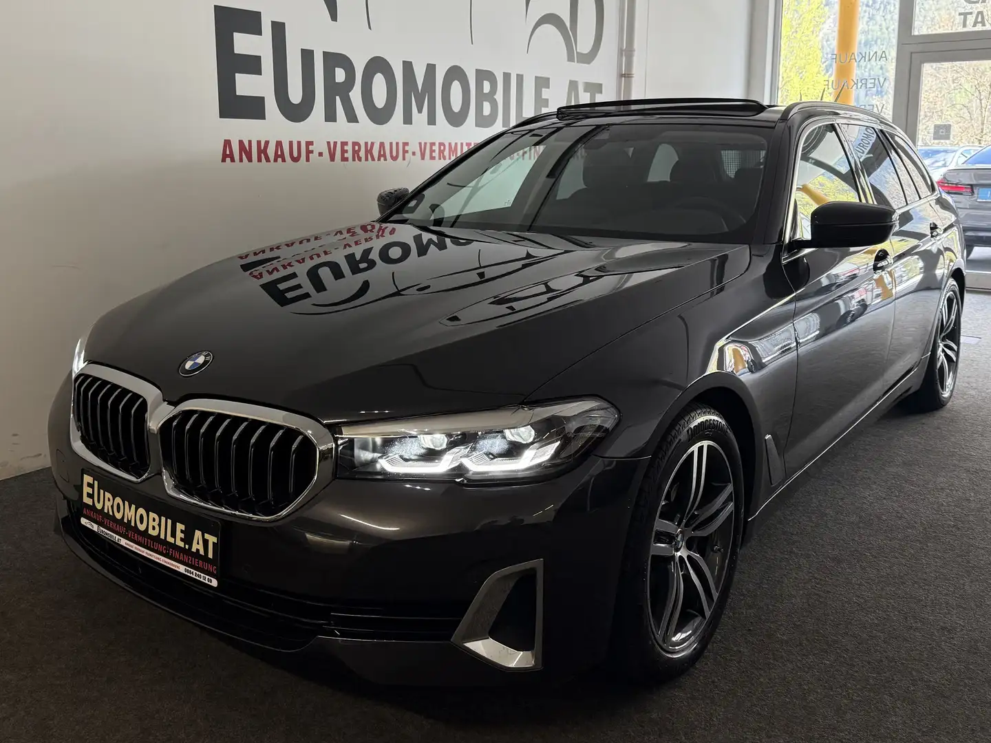 BMW 520 d xDrive Luxury Line *RFK*PANO*4ZONE*Business-P* Weiß - 1