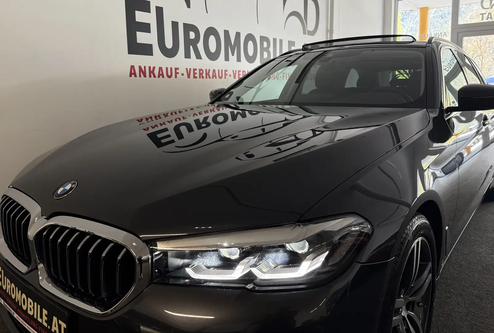 BMW 520 d xDrive Luxury Line *RFK*PANO*4ZONE*Business-P* Weiß - 2
