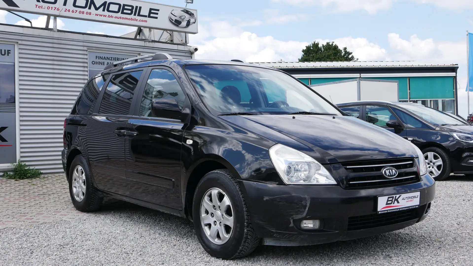 Kia Carnival 2.9 TÜV,- Kundendienst Neu 6. Sitzer AHK Klima Schwarz - 1