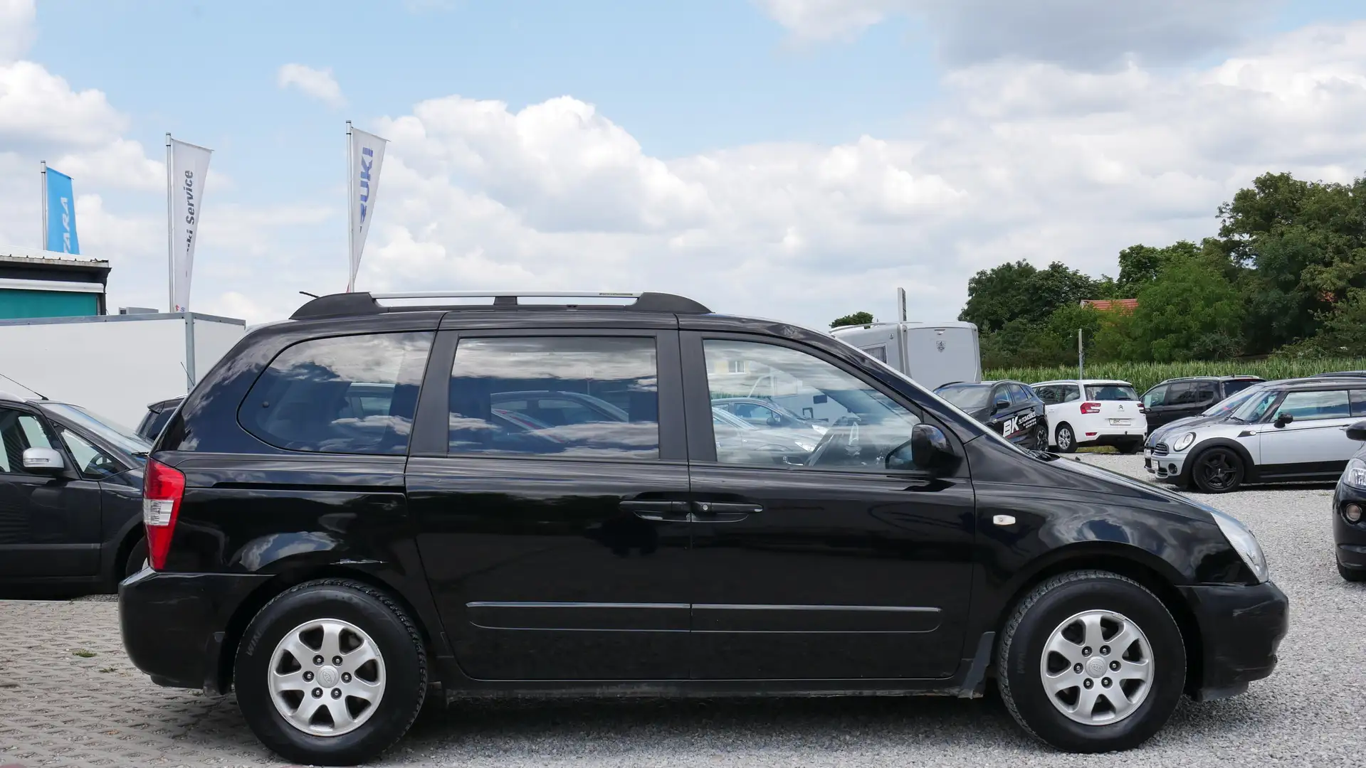 Kia Carnival 2.9 TÜV,- Kundendienst Neu 6. Sitzer AHK Klima Schwarz - 2