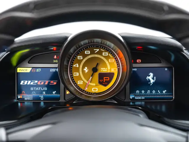 Ferrari 812 view 10