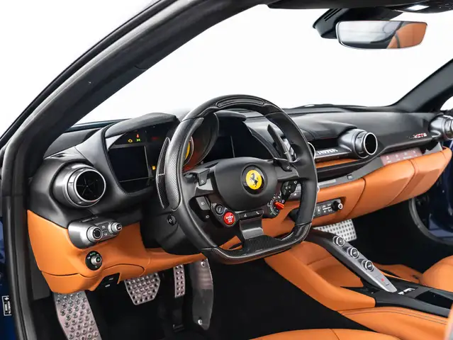 Ferrari 812 view 9