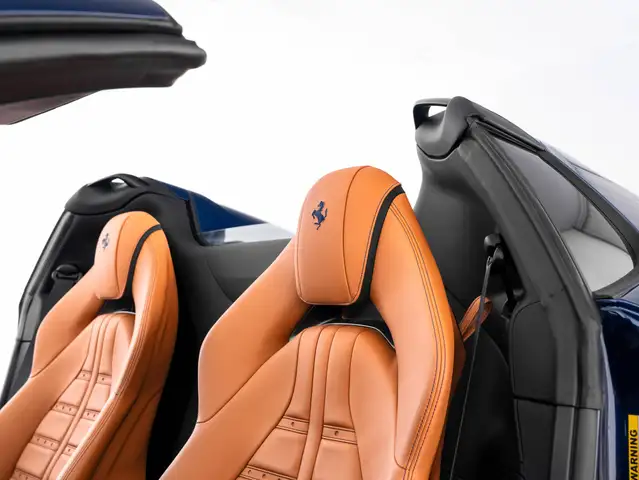 Ferrari 812 view 13