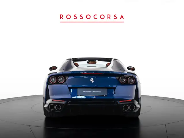 Ferrari 812 view 6