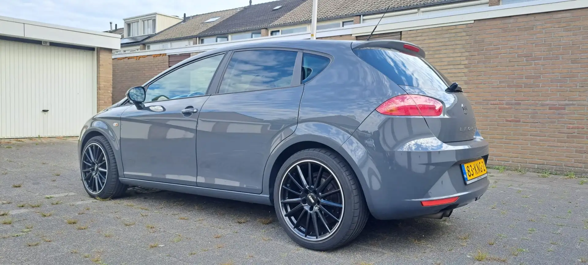 SEAT Leon Leon 1.4 TSI Businessline Grijs - 2